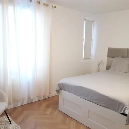 Apartment Champs Elysees Luxury