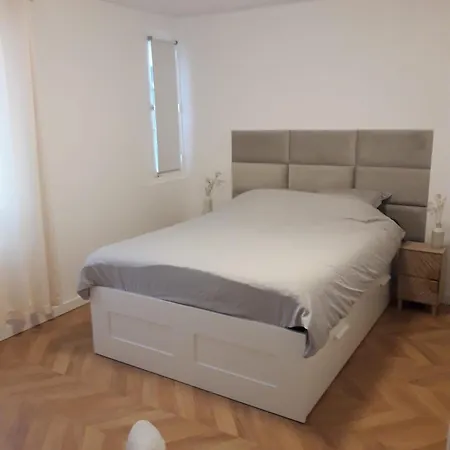 Apartment Champs Elysees Luxury