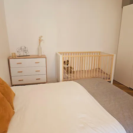 Champs Elysees Luxury Apartment