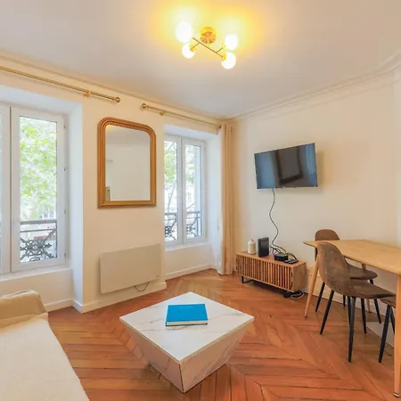 Champs Elysees Luxury Paris
